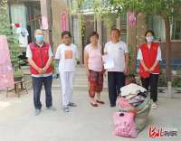 河北临西：“爱心衣柜”让旧衣换笑颜