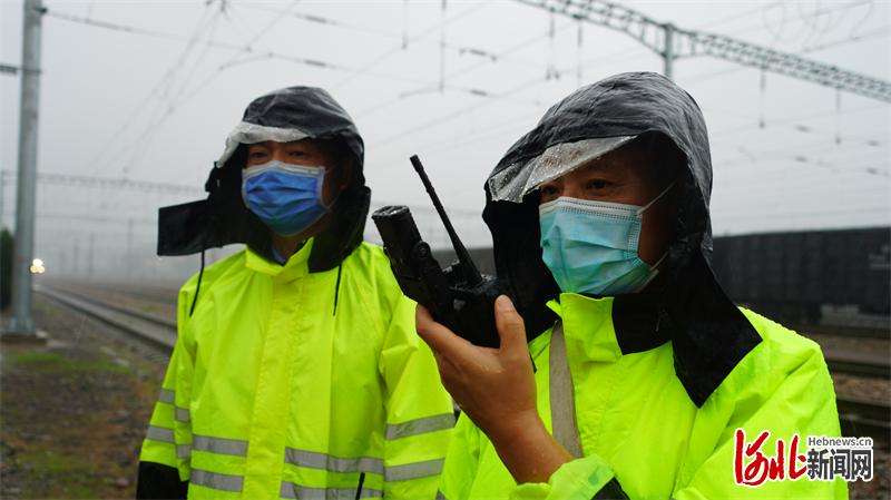 闻“汛”而动 邯郸车务段积极应对强降雨保障铁路运输安全