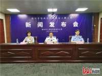 廊坊市全力开展骑乘人员佩戴头盔劝导