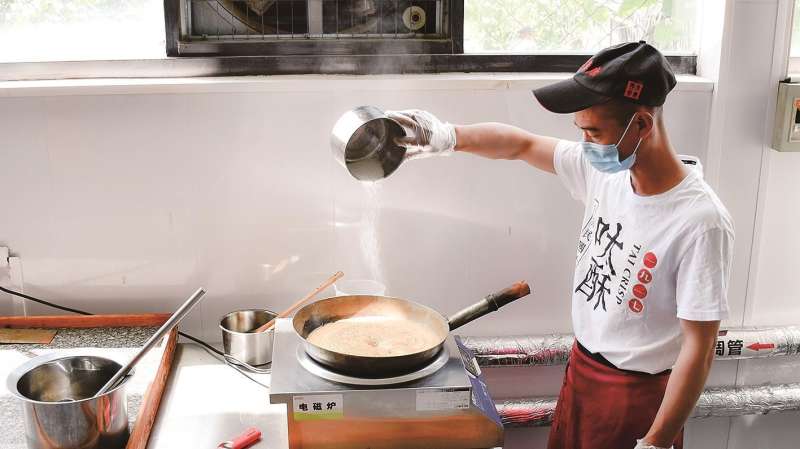 “非遗”在唐山丨花生酥糖制作技艺代表性传承人高启龙：唐山味道 甜酥百年