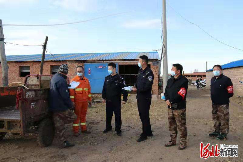 木兰围场国有林场管理桃山林场四坚持抓防灭火工作