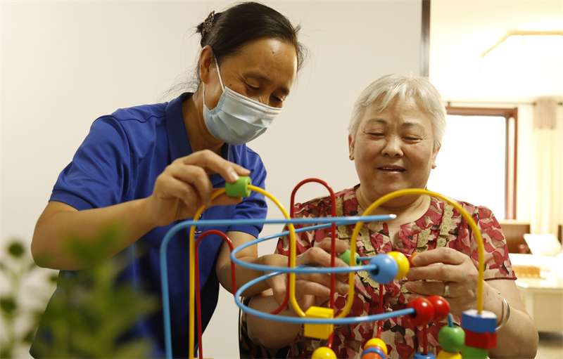 河北邢台市襄都区：居家护理提高老人生活质量