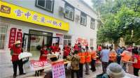 河北石家庄“雪中炭爱心粥屋”：一碗爱心粥 暖胃更暖心
