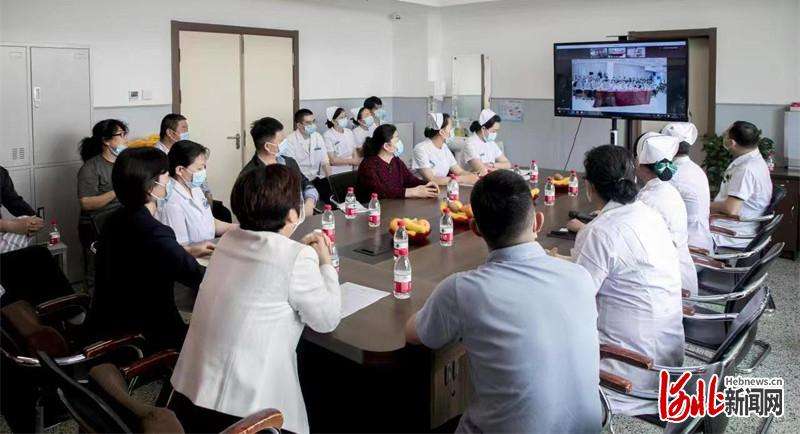 保定市第二医院与河北金融学院联合举办学生心理关怀活动