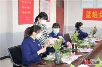 河北广宗县消防救援队举办“三八”妇女节插花活动