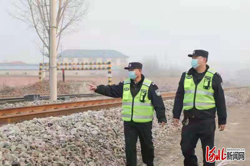沙河市站派出所：平安春运 坚守有我