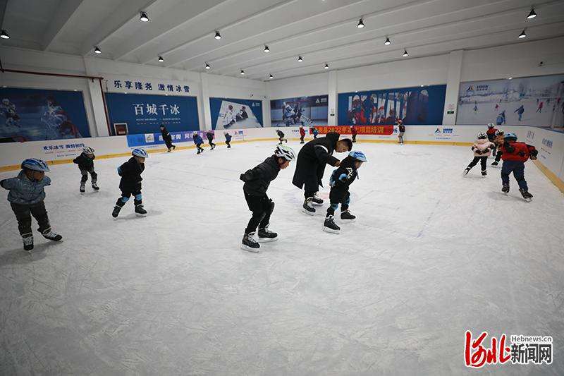 相约冰雪，一起来｜河北隆尧：体验冰上运动，喜迎冬奥盛会