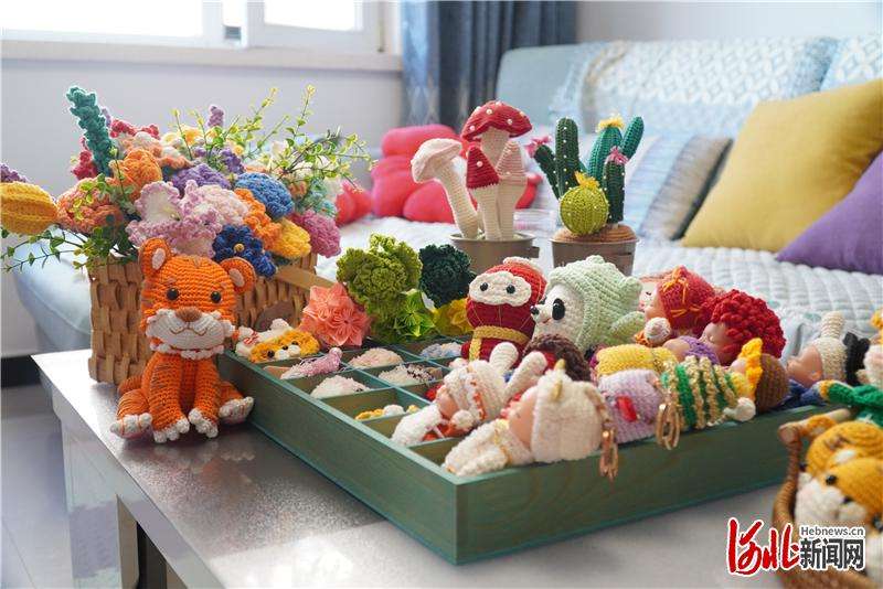 张家口经开区钩编手艺人用小小钩针传递冬奥美好祝福