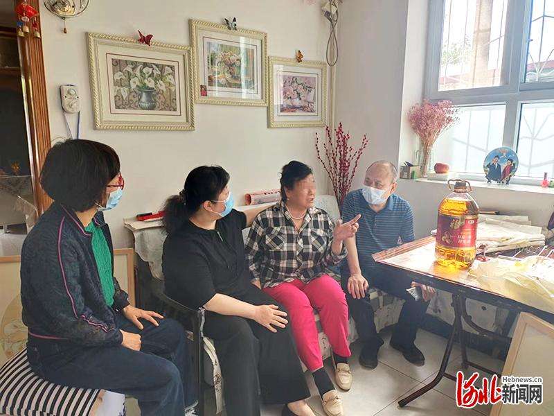 石家庄市计生协开展母亲节走访慰问活动