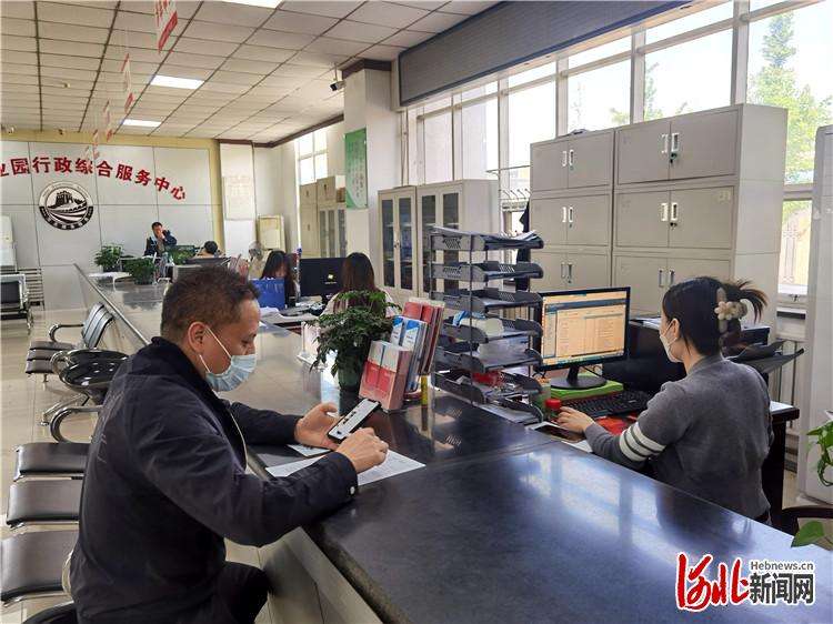 香河县打造家门口政务服务“便利店”