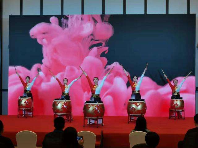 张家口社区居民“花式”欢度冬奥年