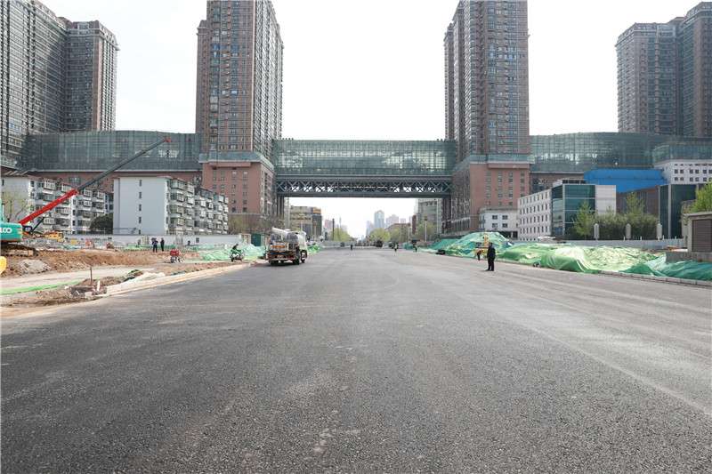 河北石家庄市塔北路道路工程（街－翟营街）全线贯通