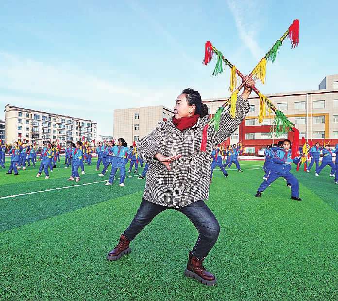 康保非遗二人台进校园