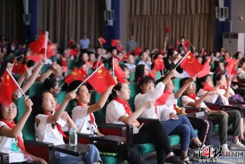 舞台剧《小兵张嘎》雄安首演