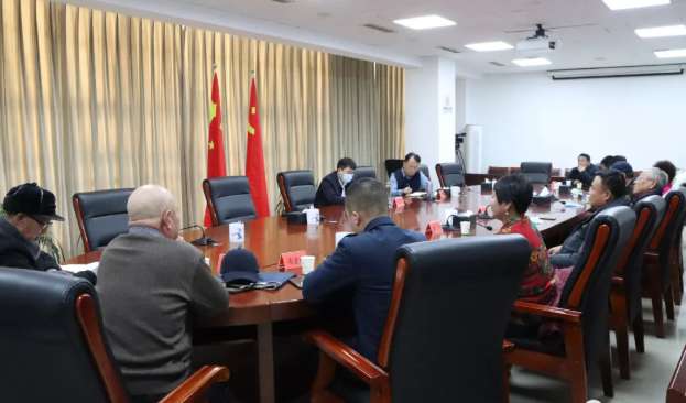 卢龙县的十九届草根宣讲员座谈会