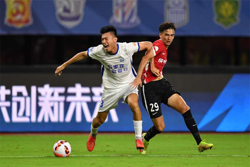 中超：沧州雄狮1比1战平成都蓉城