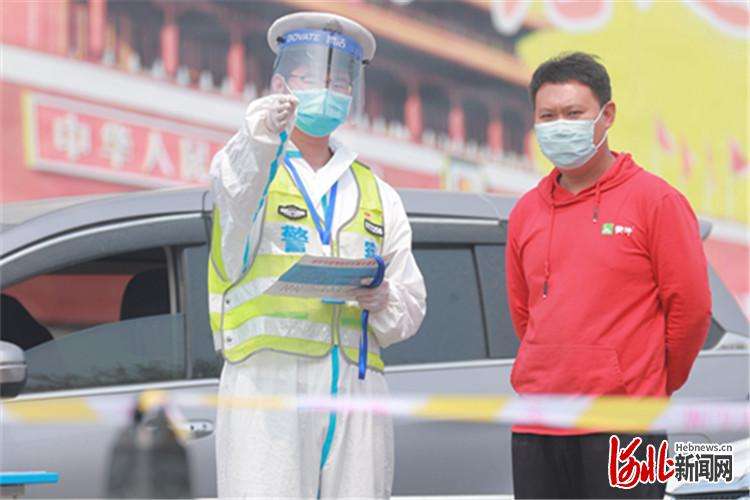 廊坊交警全力保障市区道路安全畅通