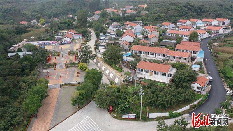 宽城化皮镇西岔沟村：产业兴旺环境优 乡村振兴节节高