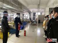 永清县消防救援队上门“体检” 助力复工复产