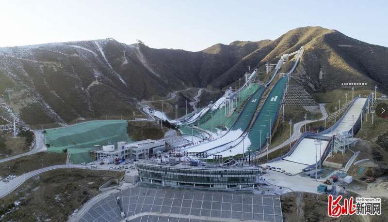 世界最跳台群涞源跳台滑雪训练科研基地正式交付使用