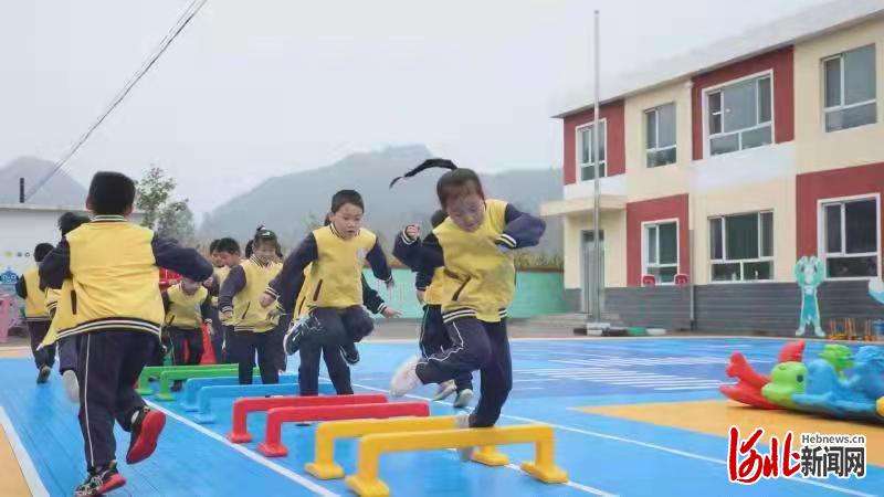 文化振兴迎双喜 美团公益助教承德县刘杖子乡
