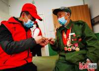 包饺子 写春联 送祝福.....河北石家庄开展“老兵慰问老兵”送温暖活动