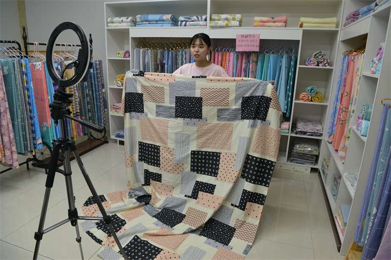 河北石家庄市新华区：孵化基地促进新业态发展
