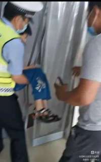 “跟着警车走”！河北这里上演9分钟“生死时速”…