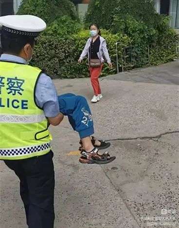 “跟着警车走”！河北这里上演9分钟“生死时速”…