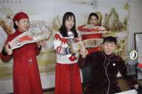 河北迁安：“劈柴板”上作画迎冬奥