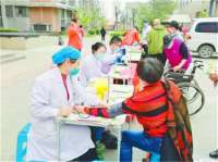 邢台市信都区中兴路街道办事处为居民开展志愿服务活动