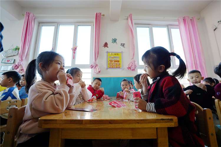 乐亭：“庙会”搬进幼儿园