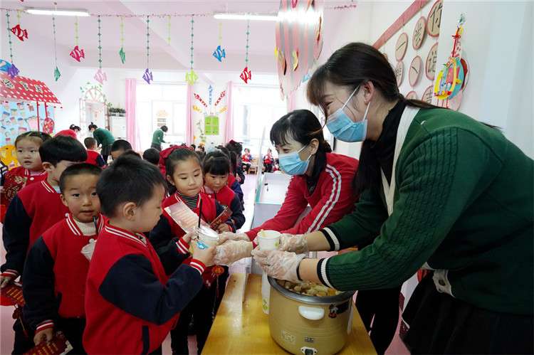 乐亭：“庙会”搬进幼儿园