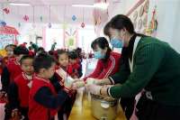 乐亭：“庙会”搬进幼儿园