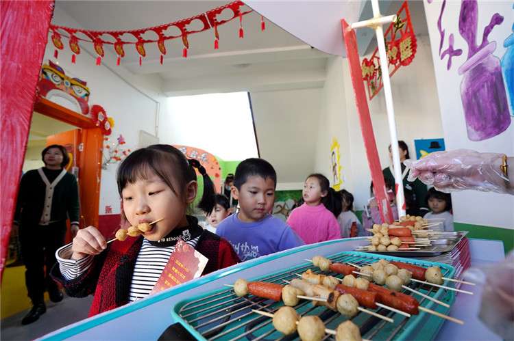 乐亭：“庙会”搬进幼儿园