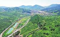 张家口：青山绿水绕城郭