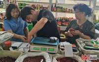 承德双滦区市场监管为农贸市场经营户免费检定电子计价秤