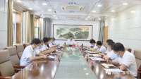 县委张成主持重点工作调度会