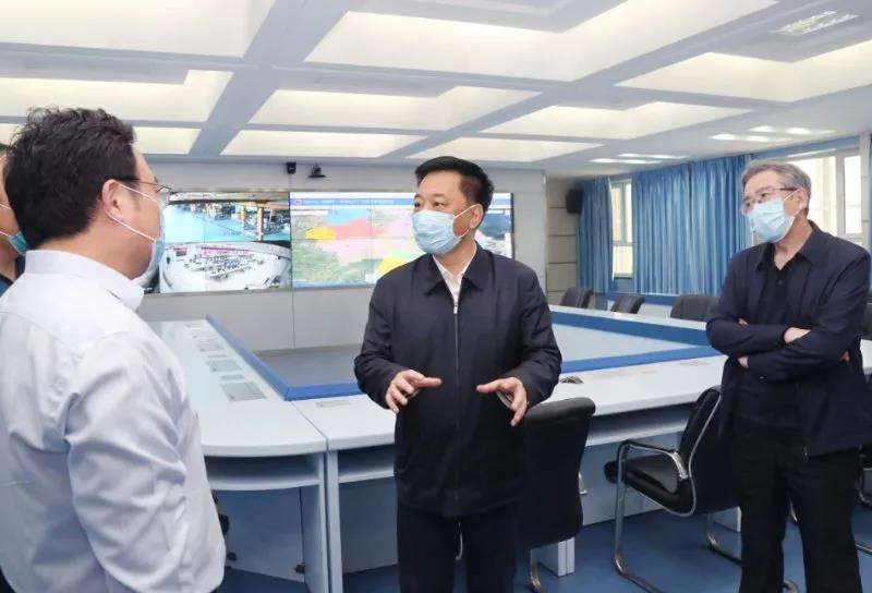杨慧调研检查五一期间应急值守和常态化疫情防控工作