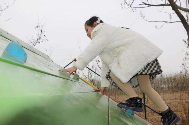 河北广宗：游乐园里欢乐多