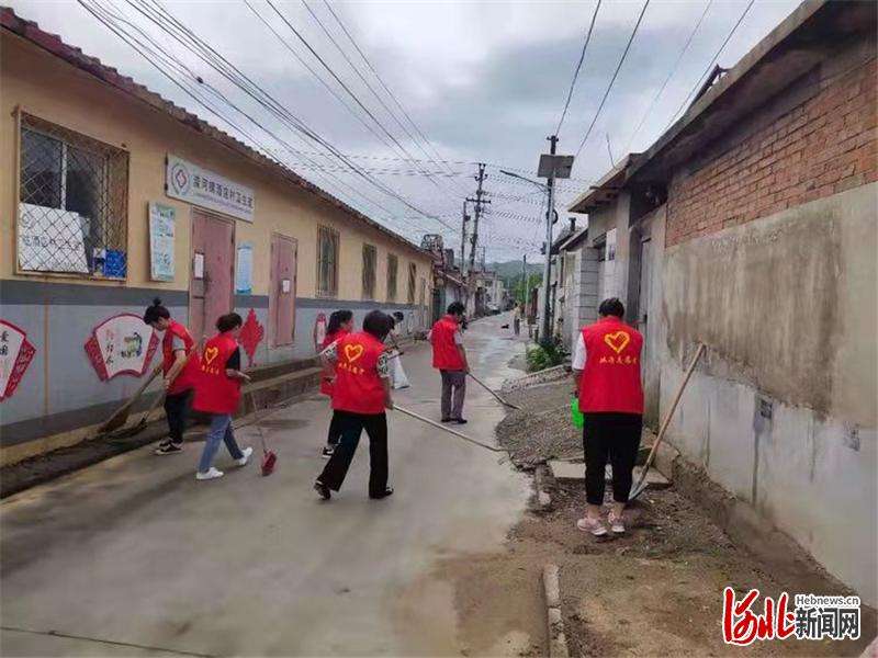 双滦区滦河镇开展“学史践初心、创建文明城市我先行”主题日活动