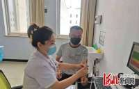 承德双滦区总工会组织市级以上劳模进行健康体检