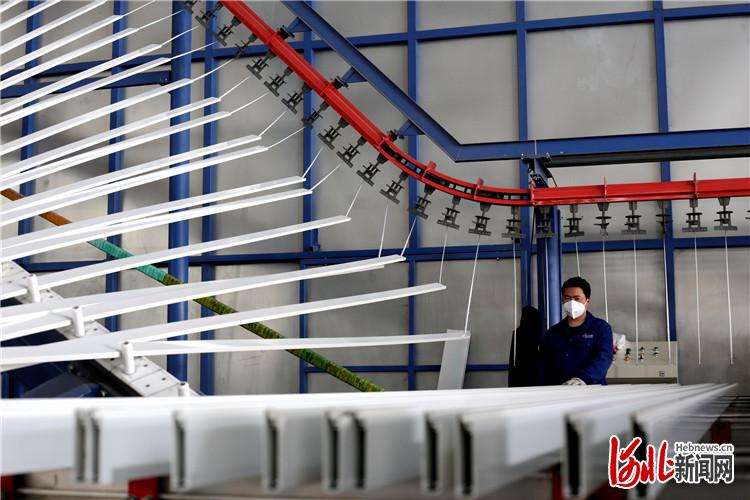 衡水：努力在全经济社会发展中争先进位