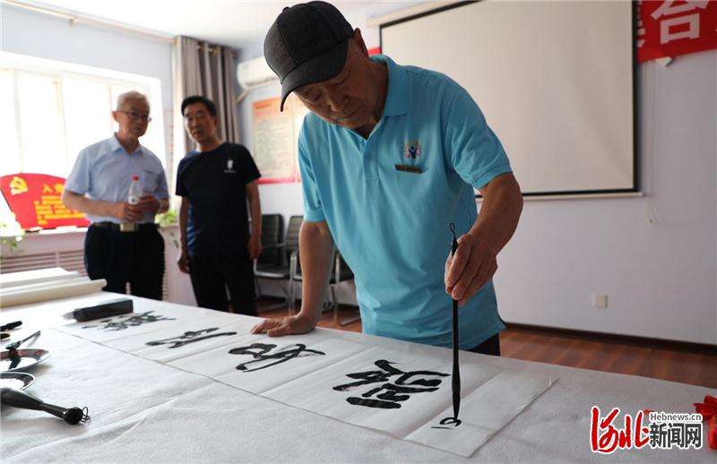 承德双桥区举办庆祝“奋斗百年路 翰墨颂恩”百年华诞书画展