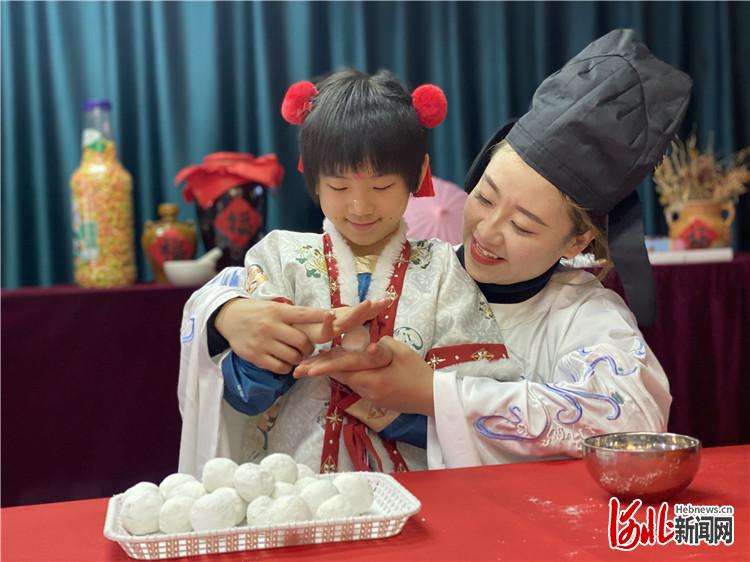 三河：梦回唐“玩转”上元