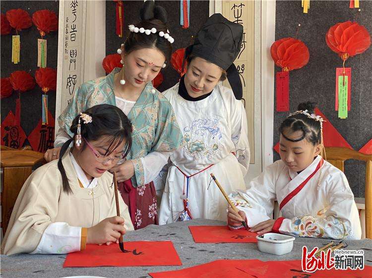 三河：梦回唐“玩转”上元