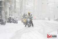 河北固安：雪中坚守 疫情防控一刻不放松