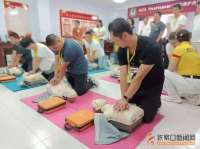 “小黄人”为阳原志愿者开展应急救护培训