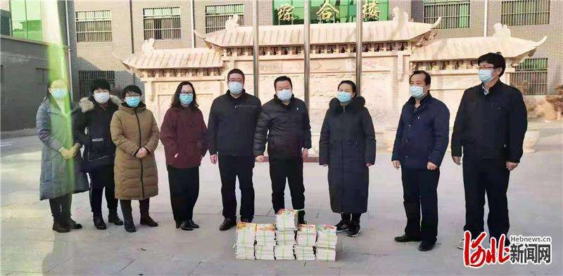 平乡翰林书社爱心捐书 助力隔离场所学生阅读战疫