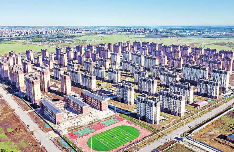 张北“空心村”安置群众有了温暖“新家”